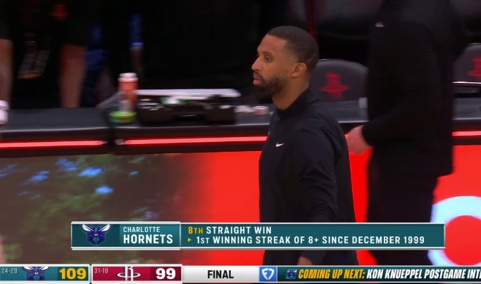 8868体育平台-新世纪第一次！黄蜂豪取8连胜 队史自1999年12月以来首次