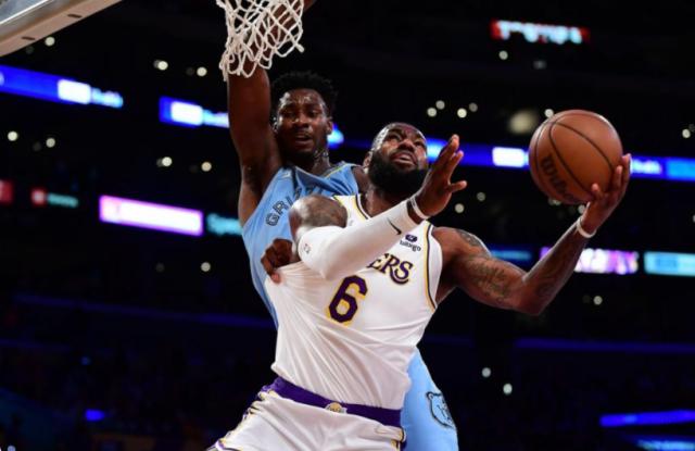 8868体育APP-拼尽全力仍遭惨败 无解詹姆斯反衬湖人真实水平