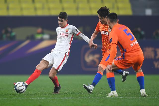 8868体育平台-双亚悲催！海港一个都不能少的无奈 足球兴趣锐减？